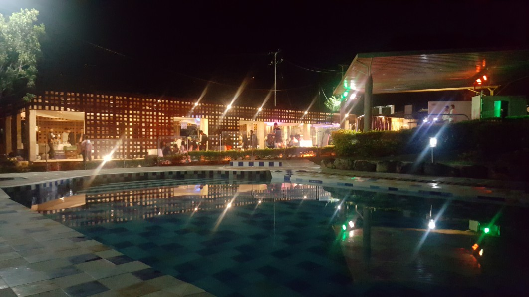 Área de piscina para eventos