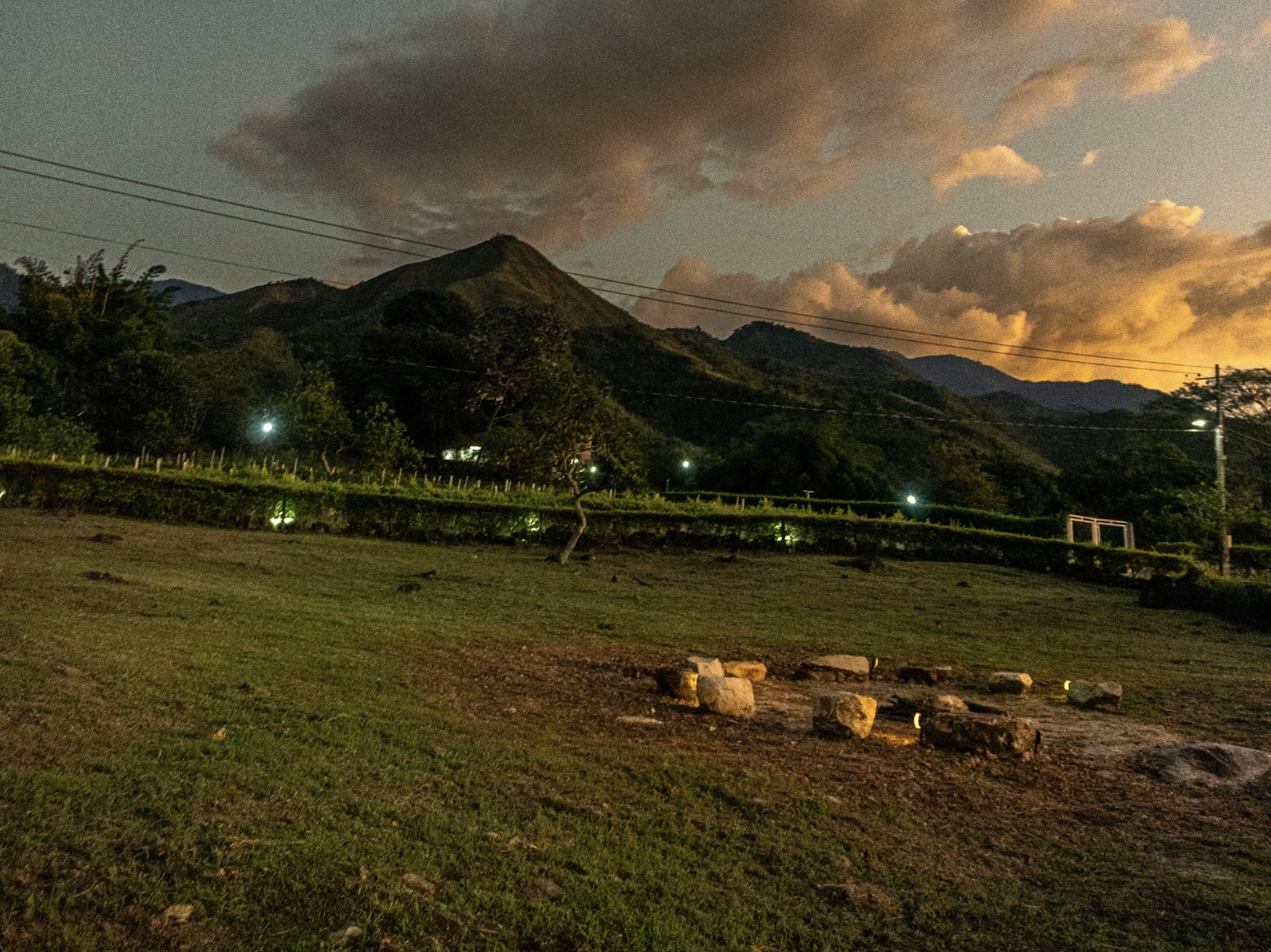 Vista de montañas desde Finca Termópilas